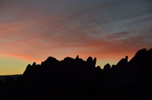 HillsSunrise1